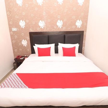Oyo Hotel Kailash Regency Ludhijána Exteriér fotografie