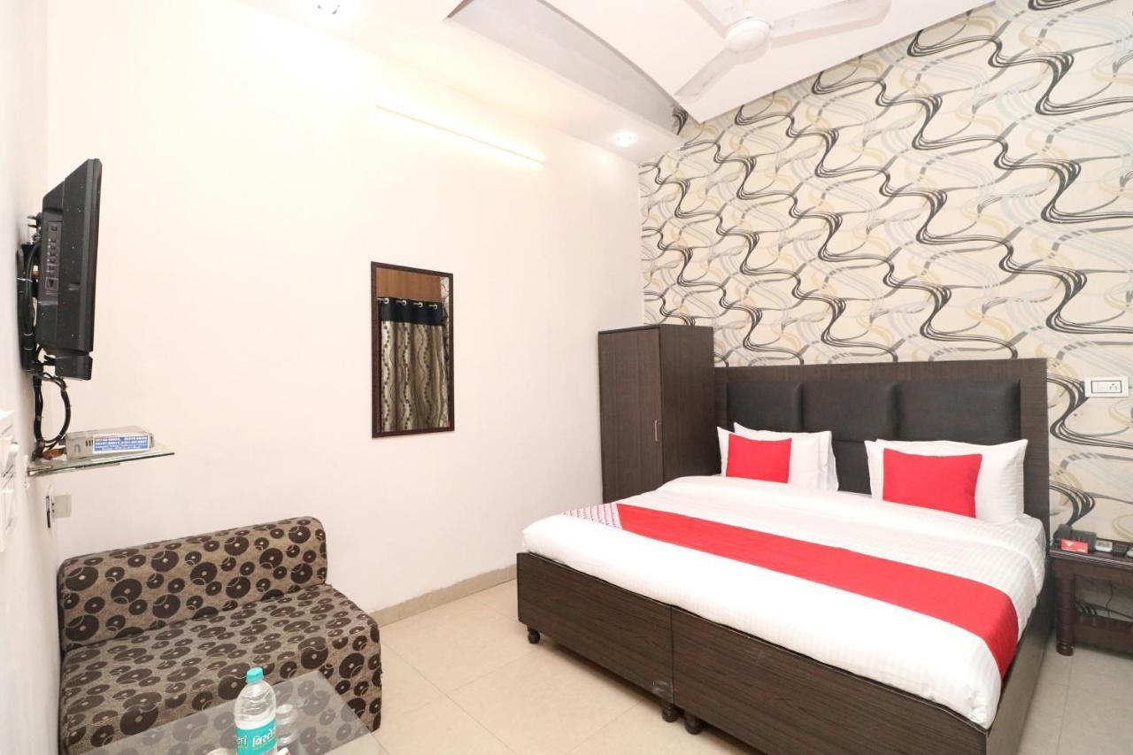 Oyo Hotel Kailash Regency Ludhijána Exteriér fotografie