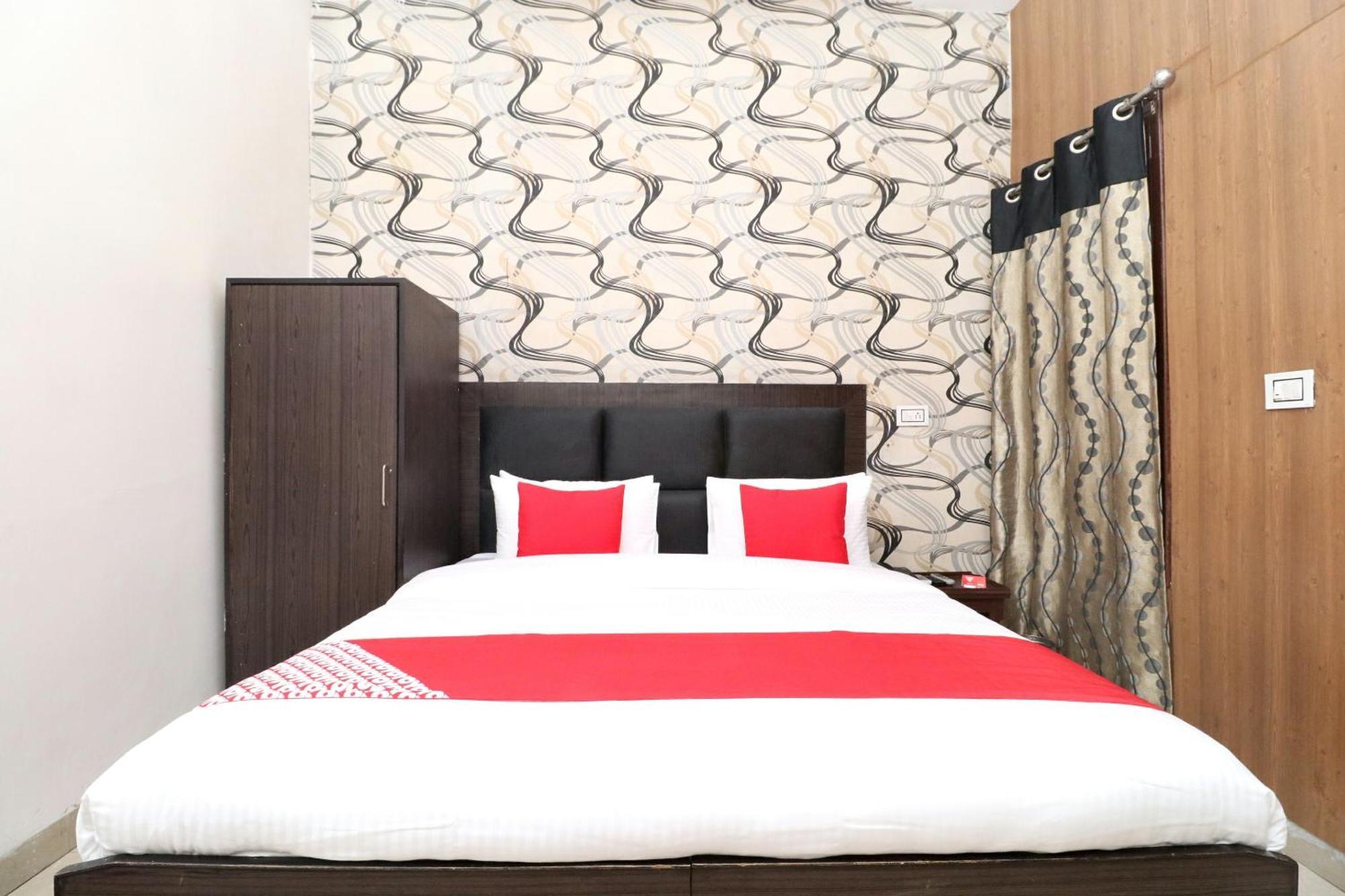 Oyo Hotel Kailash Regency Ludhijána Exteriér fotografie