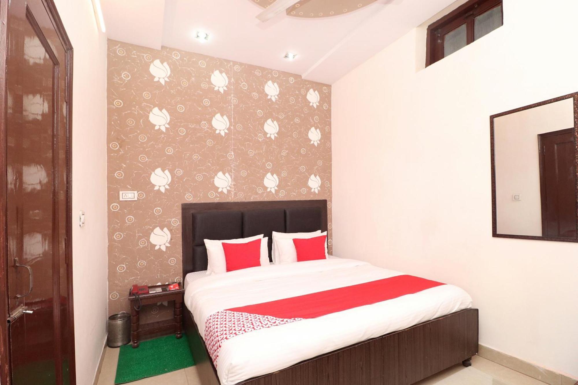 Oyo Hotel Kailash Regency Ludhijána Exteriér fotografie